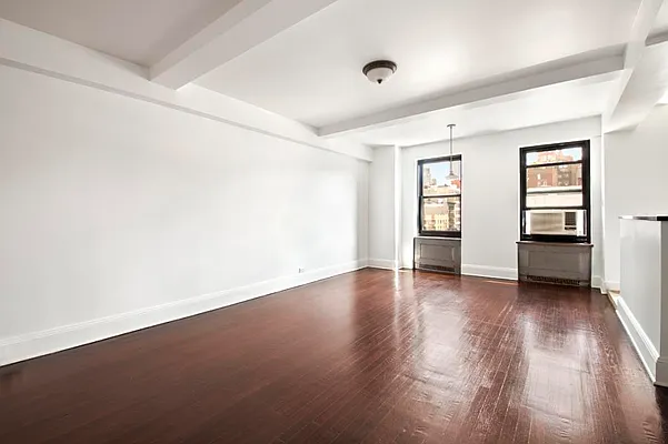 Sold by Patrick Quagliano, LREB | media 1