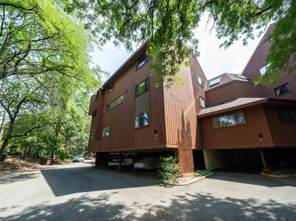 423 Egret Ln, Secaucus, NJ 07094