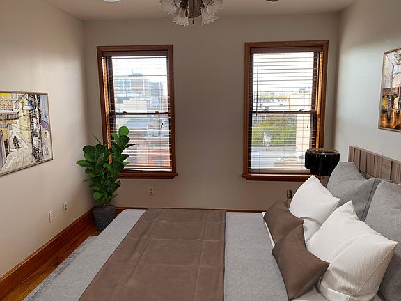 5th image of 121 Willow Ave #9