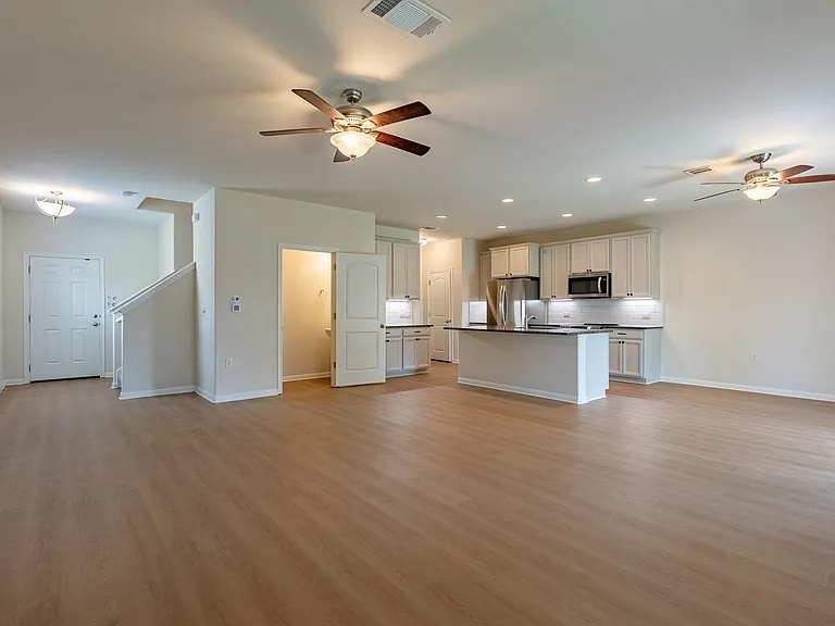 13101 Foreston Dr — Photo 3