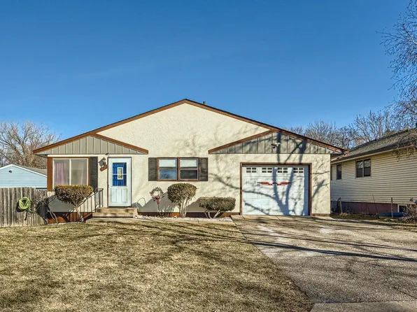 421 Hoyt Ave E, Saint Paul, MN 55130