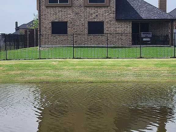 3rd image of 535 Sagebrush Ln