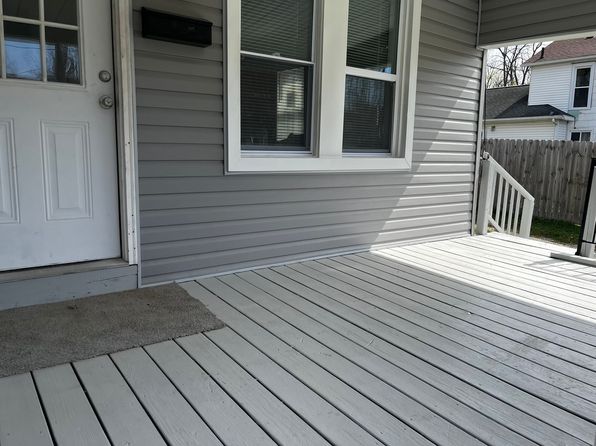 417 E Hunt St, Adrian, MI 49221