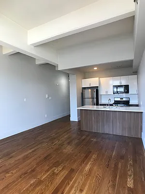 Rented by City Vista Inc | media 3