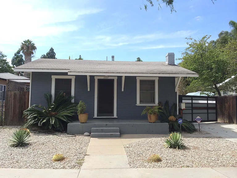 3327 Caroline Ave — Photo 2