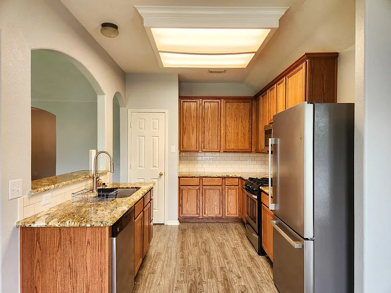 11902 White Water Bay Dr — Photo 15