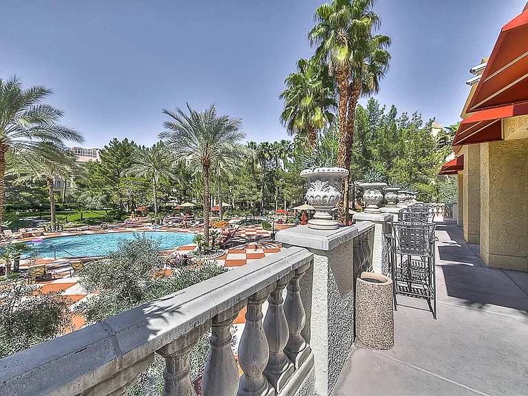 230 E Flamingo Rd #231 — Photo 29