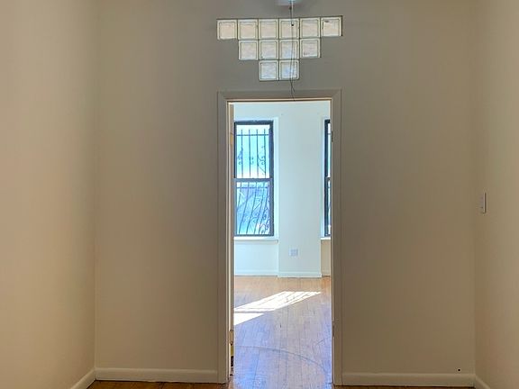 5th image of 373 13th St #1G