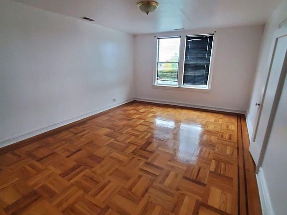 3rd image of 2 Furman Ave Floor 2