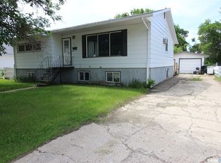 537 4th Street W, Shaunavon, SK S0N 2M0