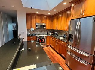 207-30 Darren Dr #1738, Bayside, NY 11360