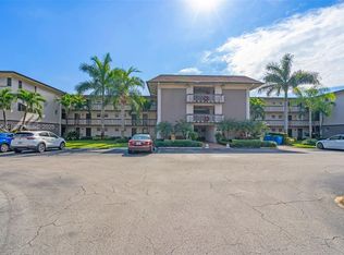 Hillcrest, Hollywood, FL 33021