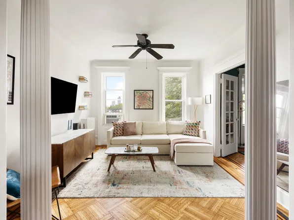 415 9th Street image 1 of 4