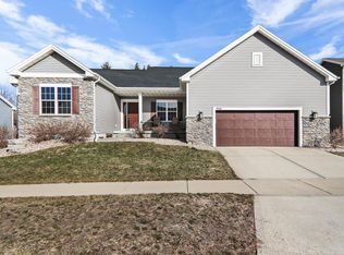 9526 Wild Prairie Trl, Madison, WI 53593