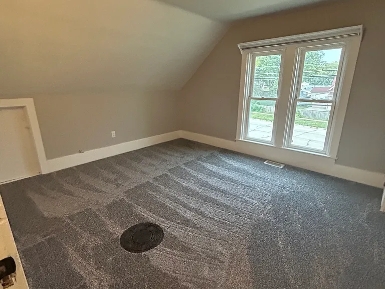 2042 Silver St — Photo 23