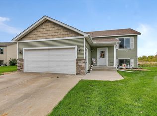 1540 Prairie View Ln NE, Sauk Rapids, MN 56379