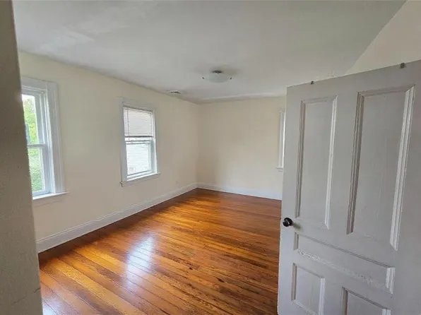 4 Ellery St #3, Providence, RI 02909