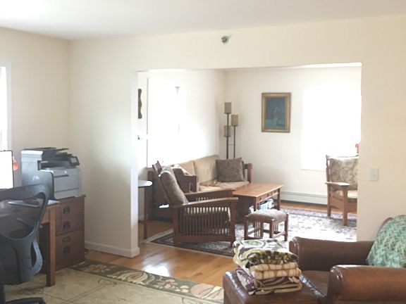 4th image of 53 Prince Street # Top Floor