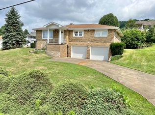 16 Clive Ave, Moundsville, WV 26041