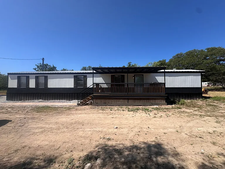 5701 College St — Photo 2