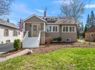 331 S Craig Pl, Lombard, IL