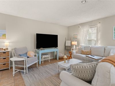 302 E Island Square Dr #302, Saint Simons Island, GA, 31522