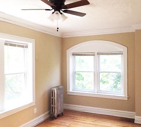 4th image of 6731 S Paxton Ave #10