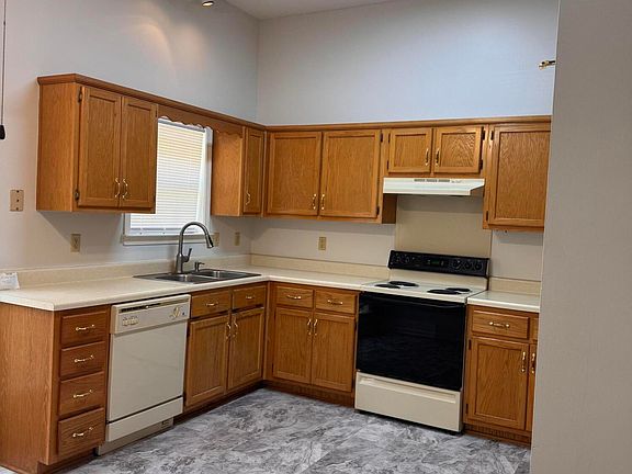 4th image of 7802 Chesterfield Dr S