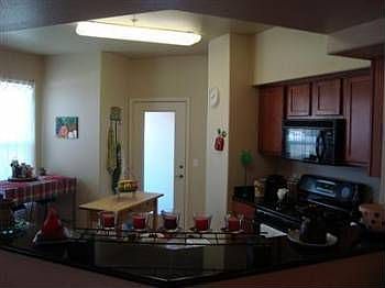 4th image of 5350 Dunlay Dr Unit 3515