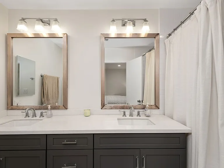 11970 Montana Ave #117 — Photo 14