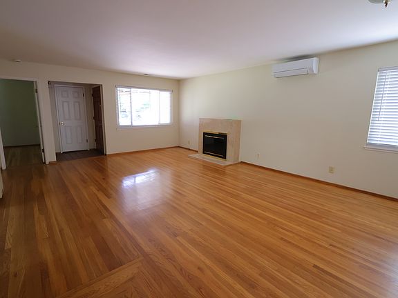 2nd image of 1465 Jeffery Ave