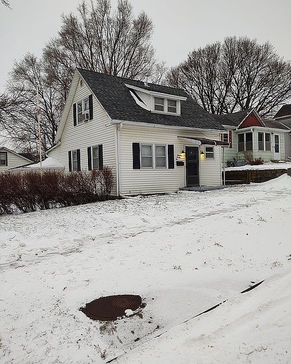1st image of 1422 25th St