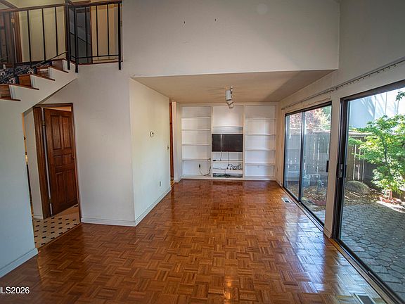 4th image of 309 Lorraine Ct