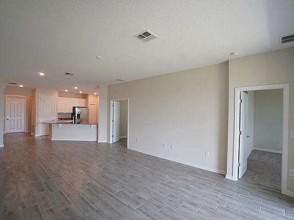 3rd image of 1427 Lassen St
