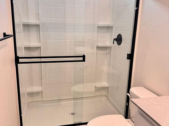 5th image of 534 Bedfordshire Dr #534