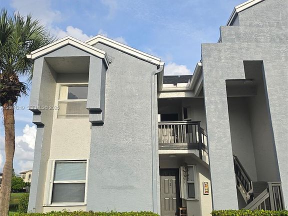3rd image of 855 SW 113th Way #855