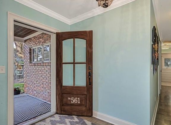 3rd image of 561 Madeira Ave