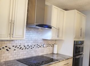8 Buttonwell Ln, Palm Coast, FL 32137
