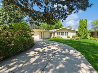 6550 N Knox Ave, Lincolnwood, IL