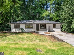 57 Hillcrest Dr SE, Mableton, GA 30168