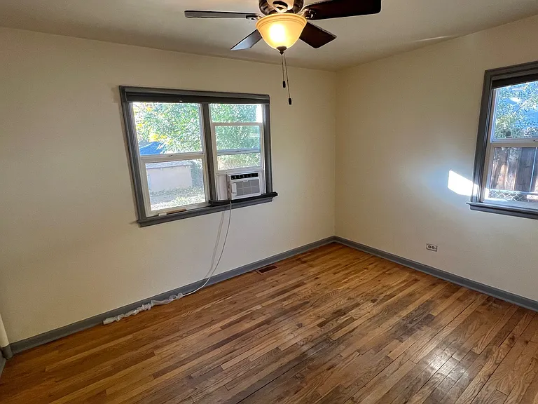 4605 Perry St — Photo 7