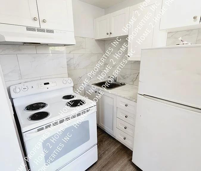 1107 Pierre Ave #3 — Photo 7