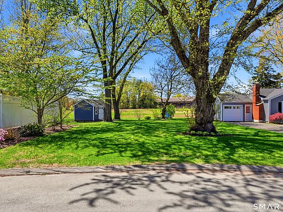 3rd image of 67 Countryside Lane