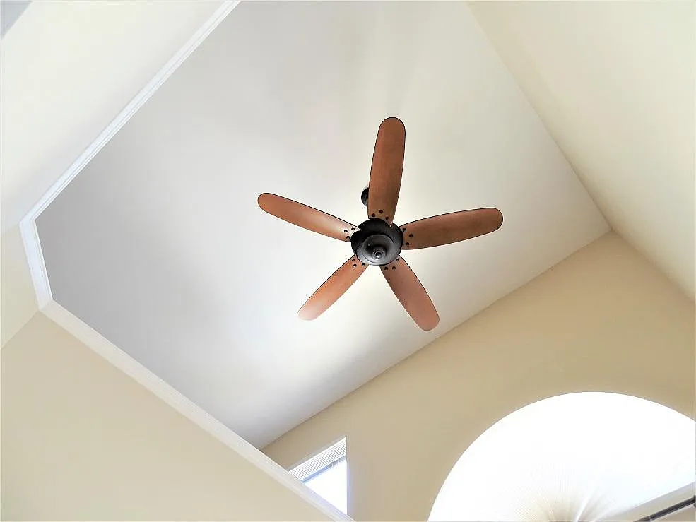 3 bed, 2178 sqft, $2,695 — Photo 4