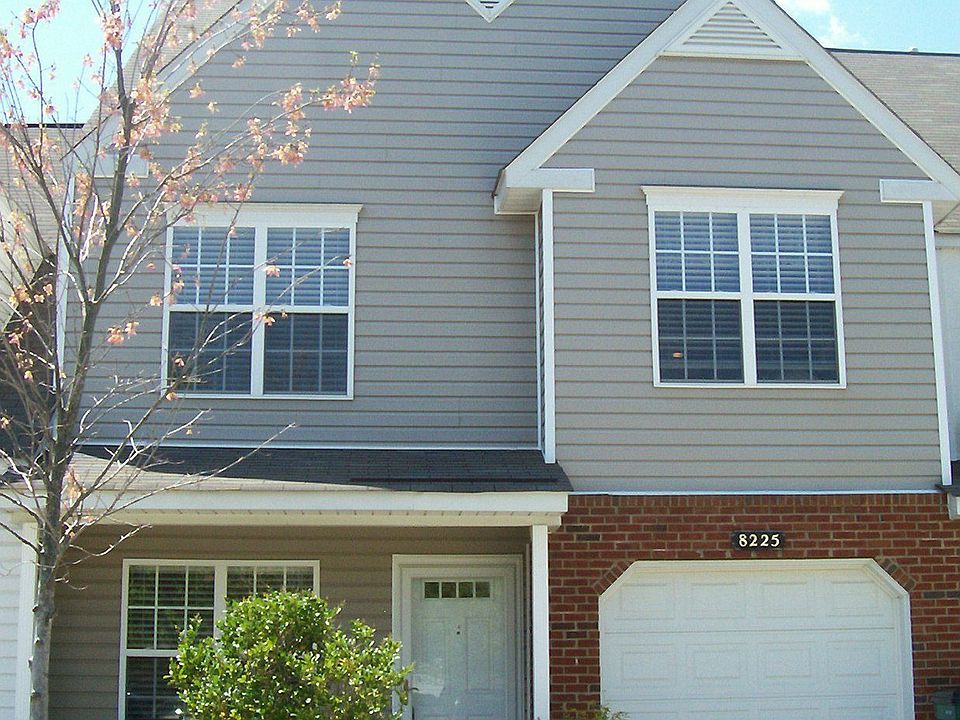 Beautiful 2 story townhome