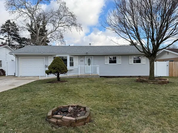 833 Sheldon Ave, Aurora, IL 60506