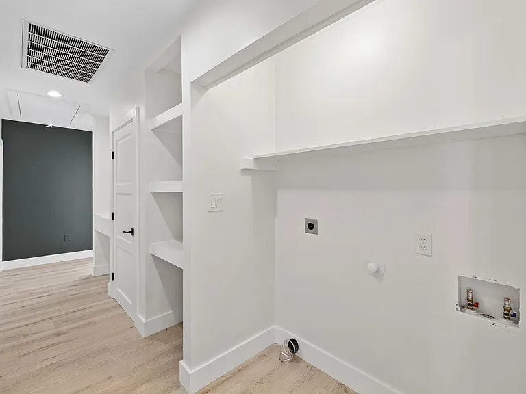 1804 Northwood Rd — Photo 11