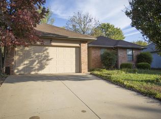2285 W Rockwood St, Springfield, MO 65807