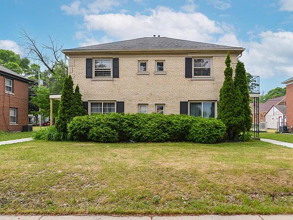 2nd image of 3113 W Oklahoma AVENUE #3115