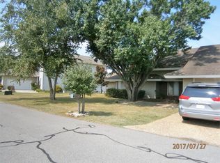 818 Castleberry Ct, Vass, NC 28394